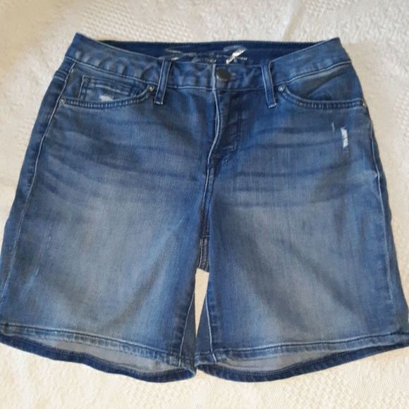 Seven size 4 - Picture 1 of 8